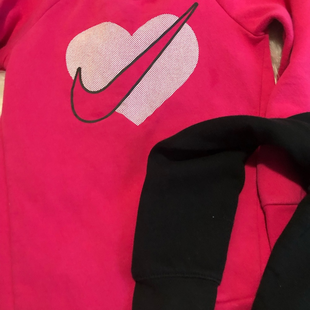 Nike sweatshirts